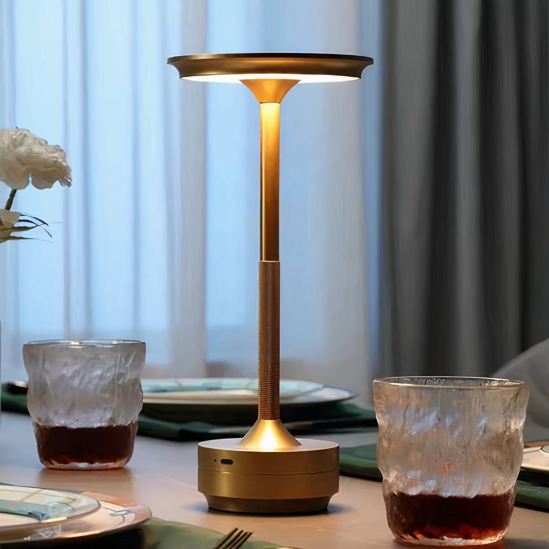 luxury cordless table lamp