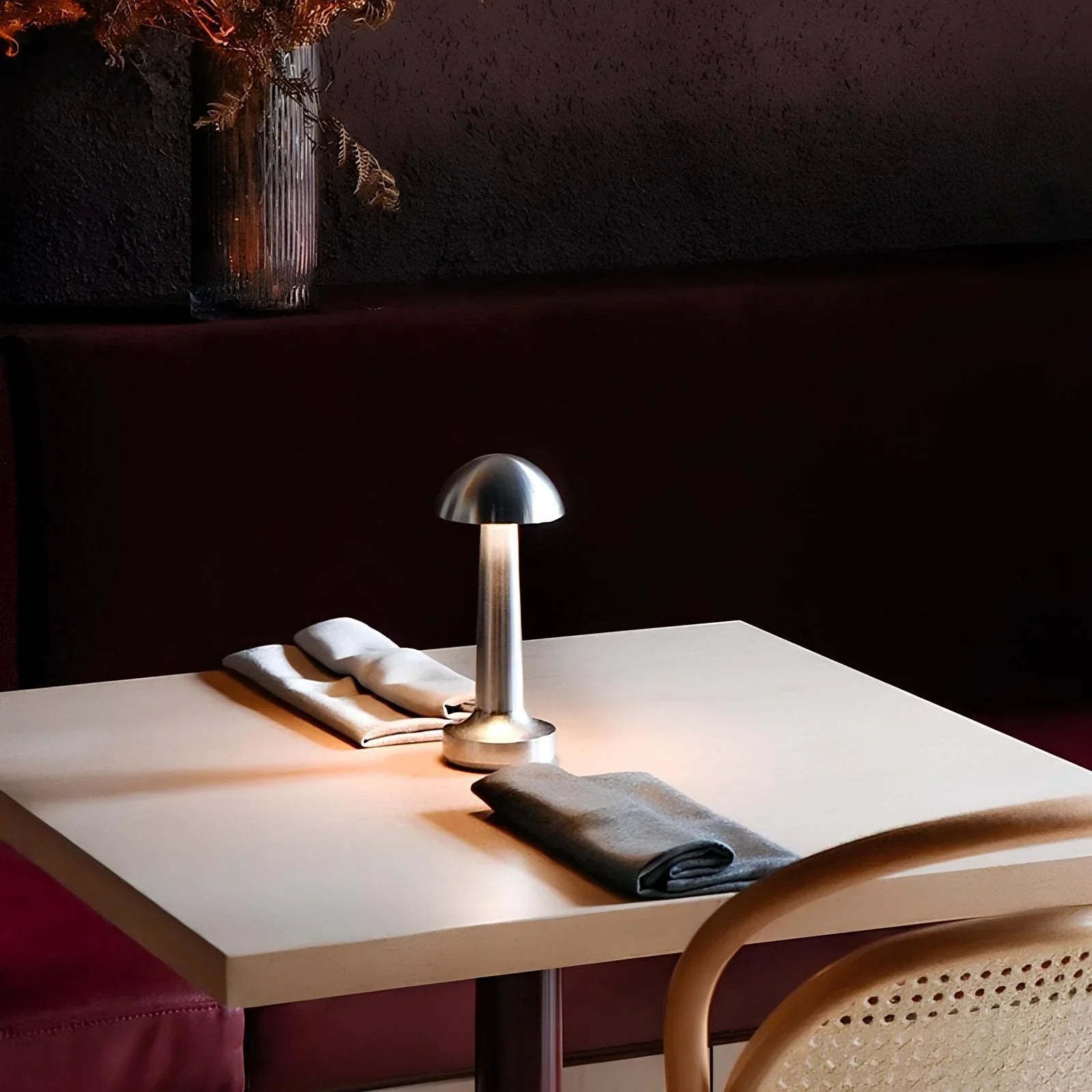 Elegant Dine Table Lamp