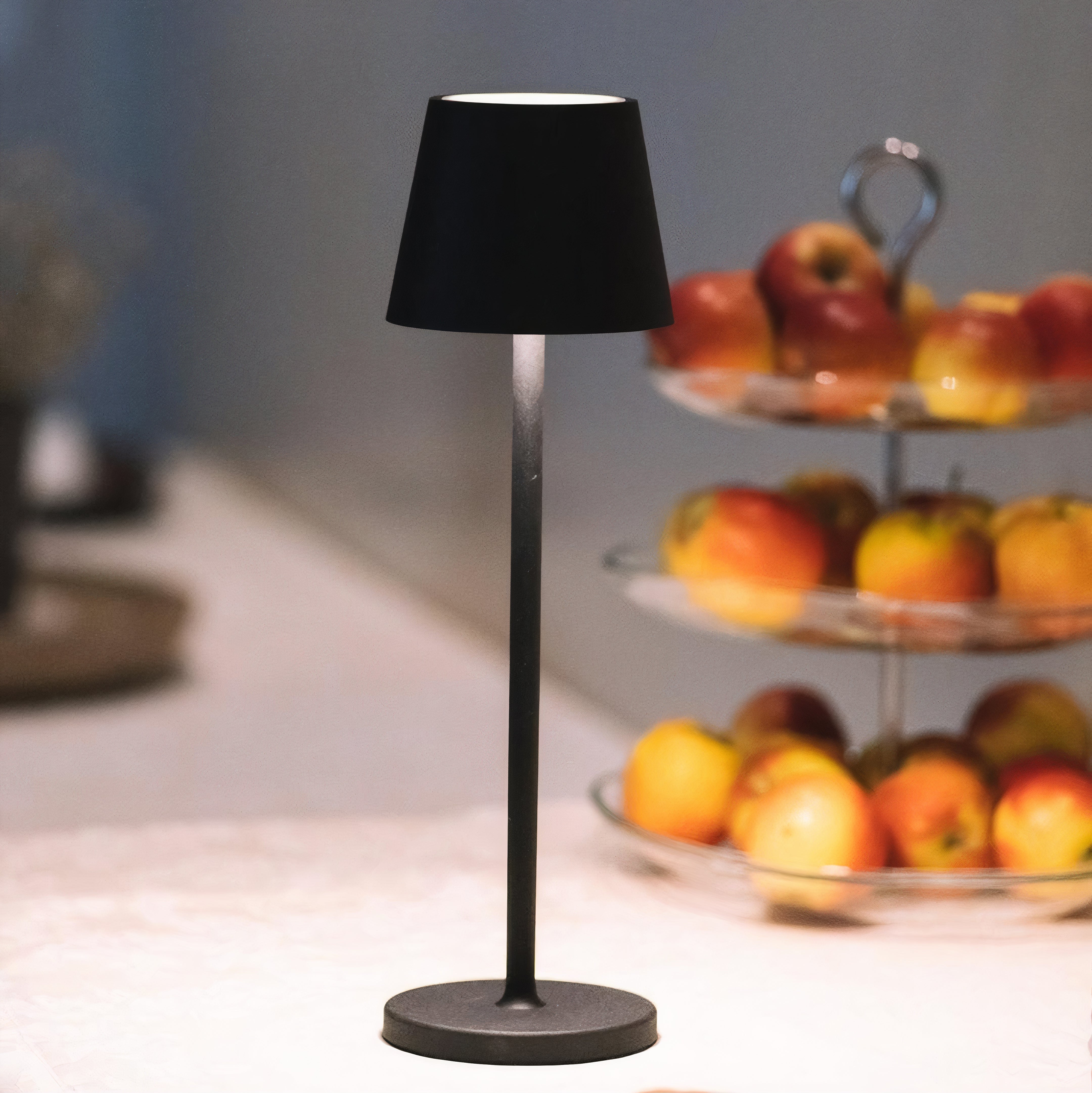 Wireless LED Table Lamp