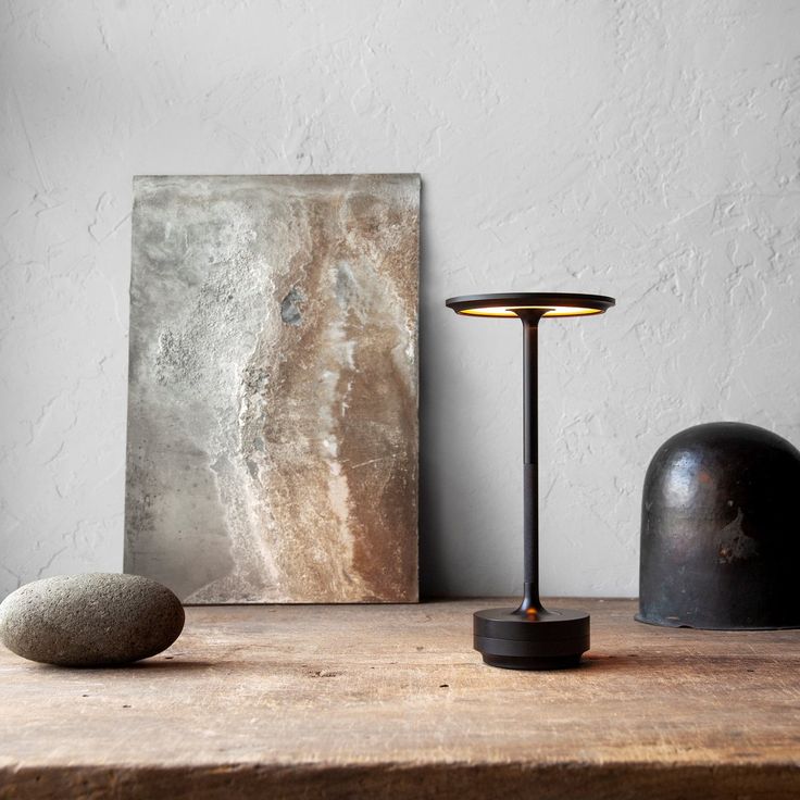 luxury cordless table lamp