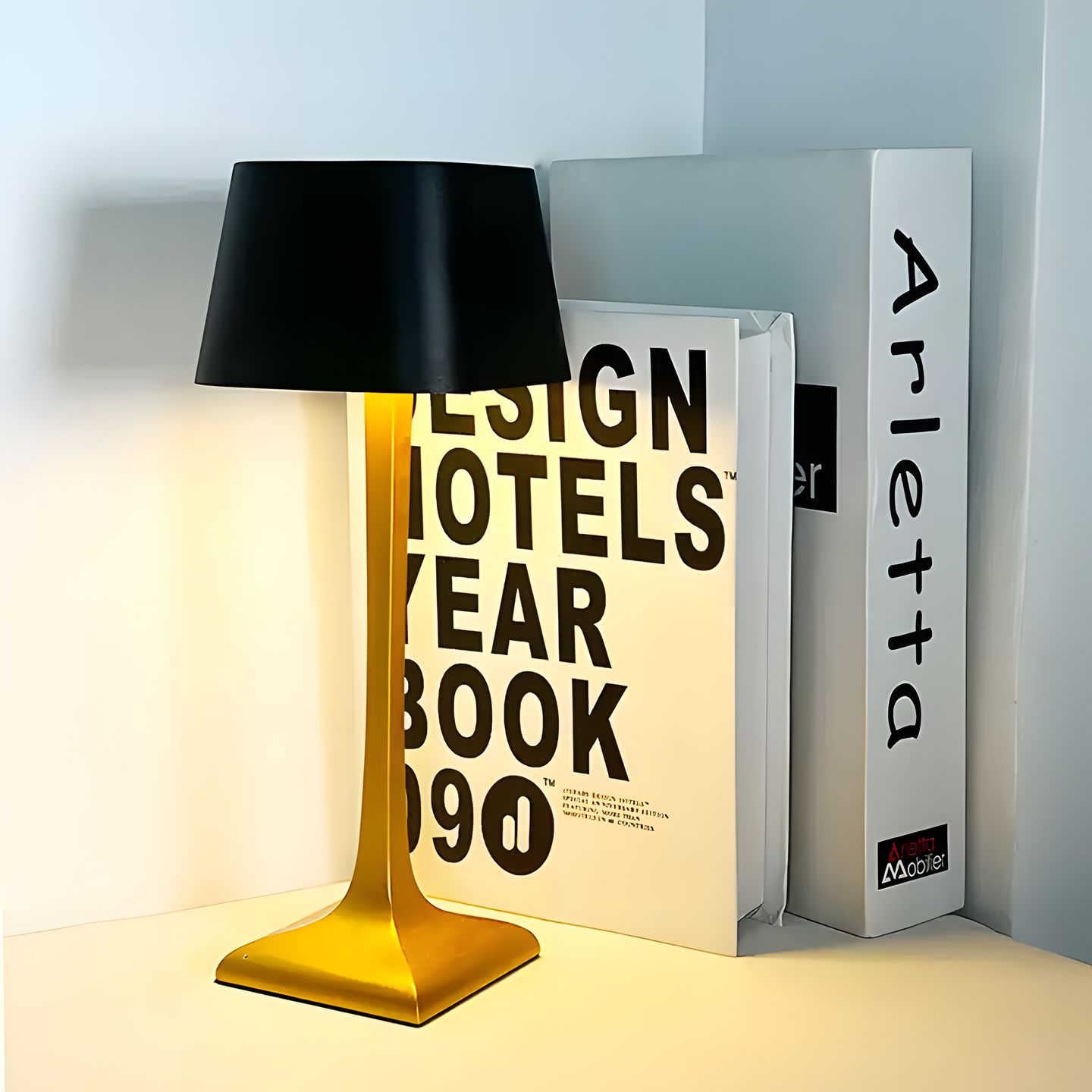 Modern Wireless Table Lamp