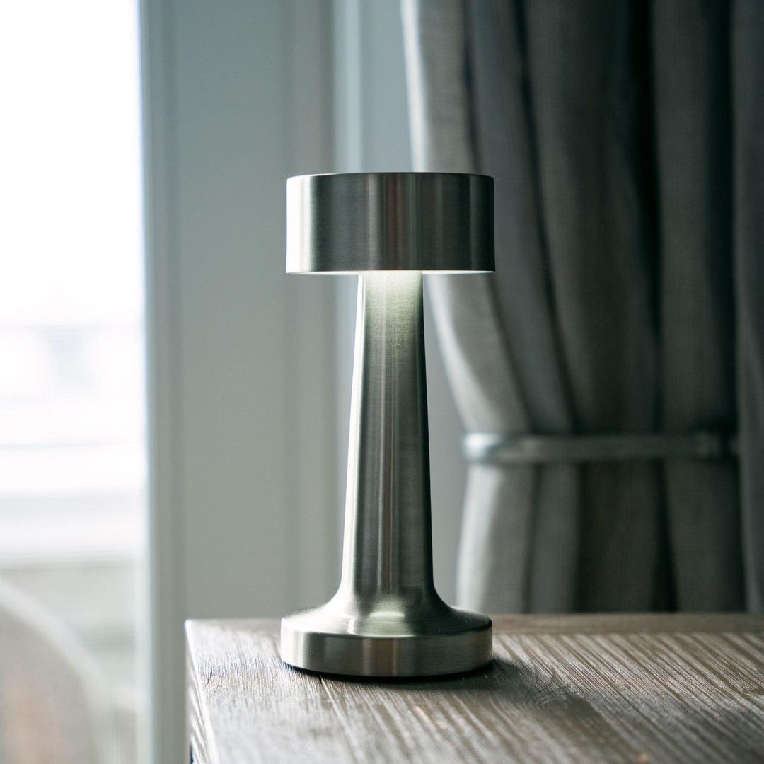 Elegant Dine Table Lamp