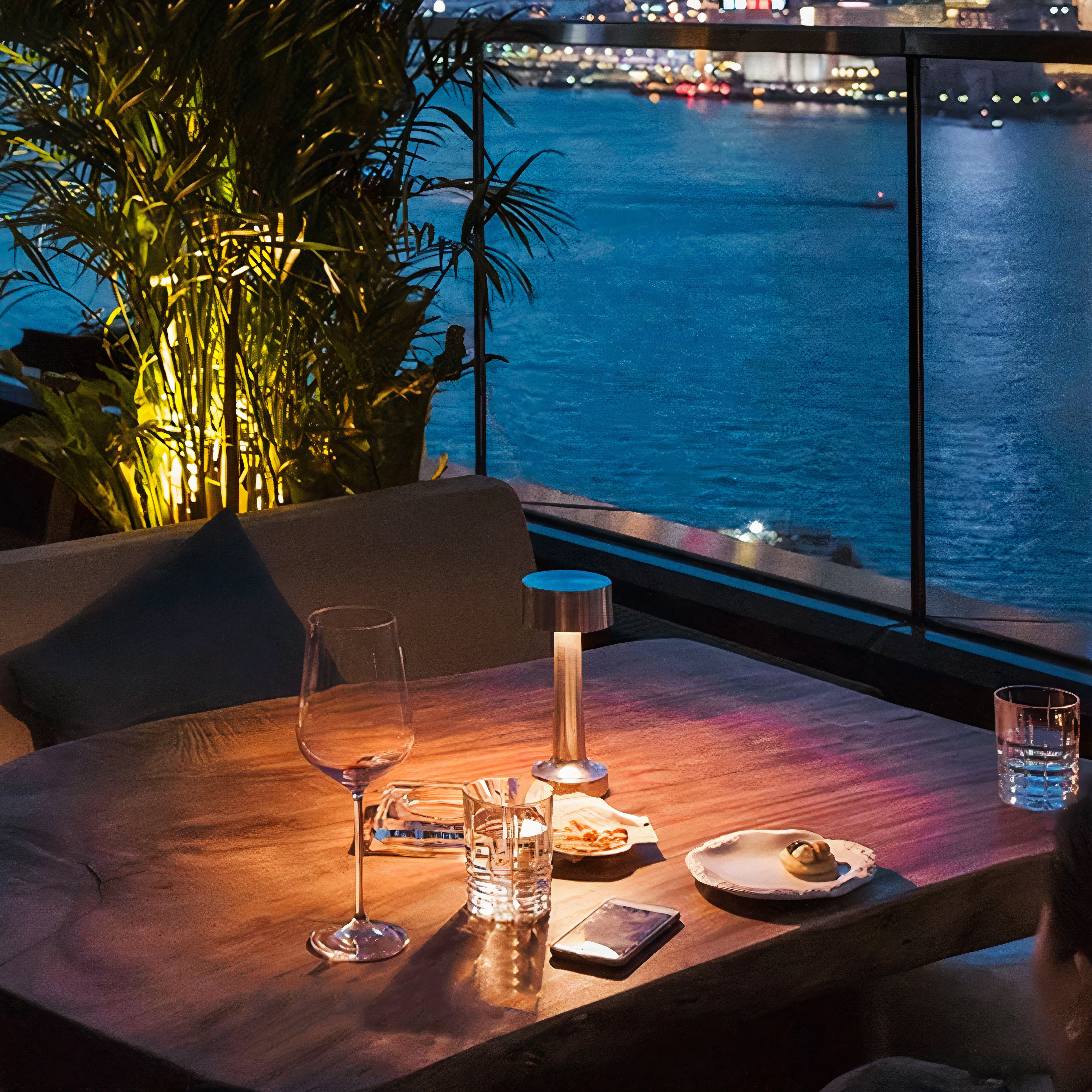 Elegant Dine Table Lamp