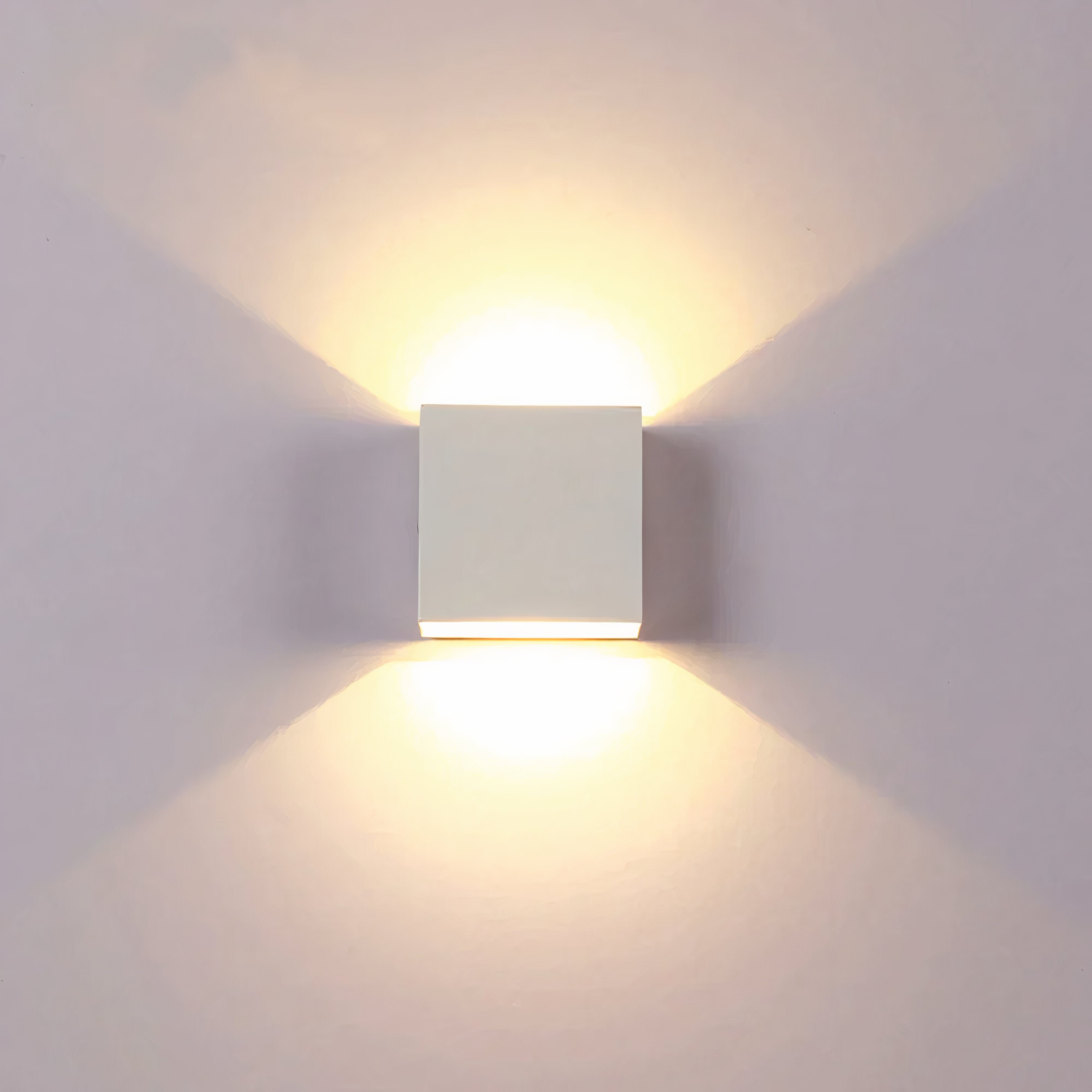 Wireless square wall lamp