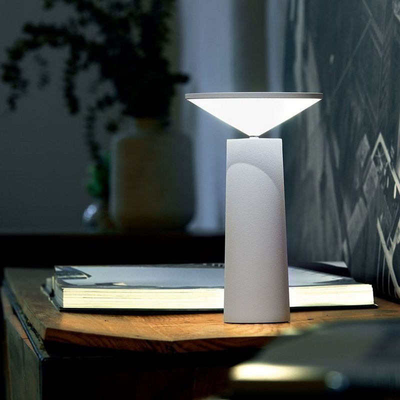 360° Rotatable Table Lamp