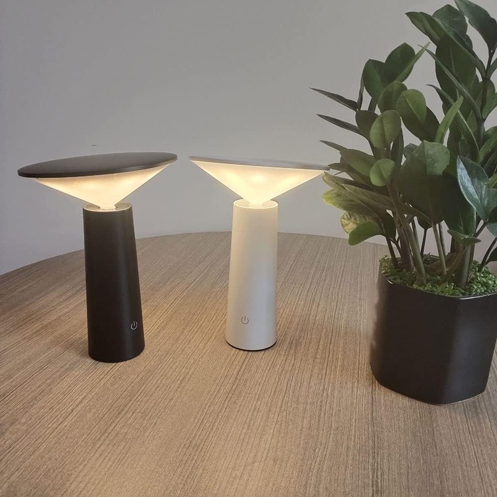 360° Rotatable Table Lamp
