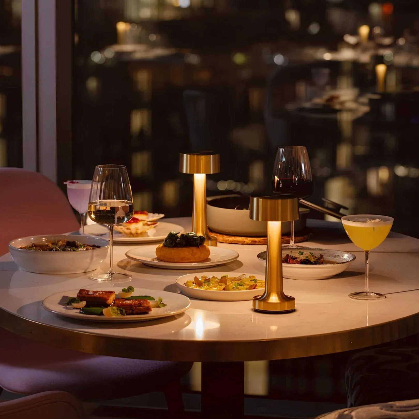 Elegant Dine Table Lamp