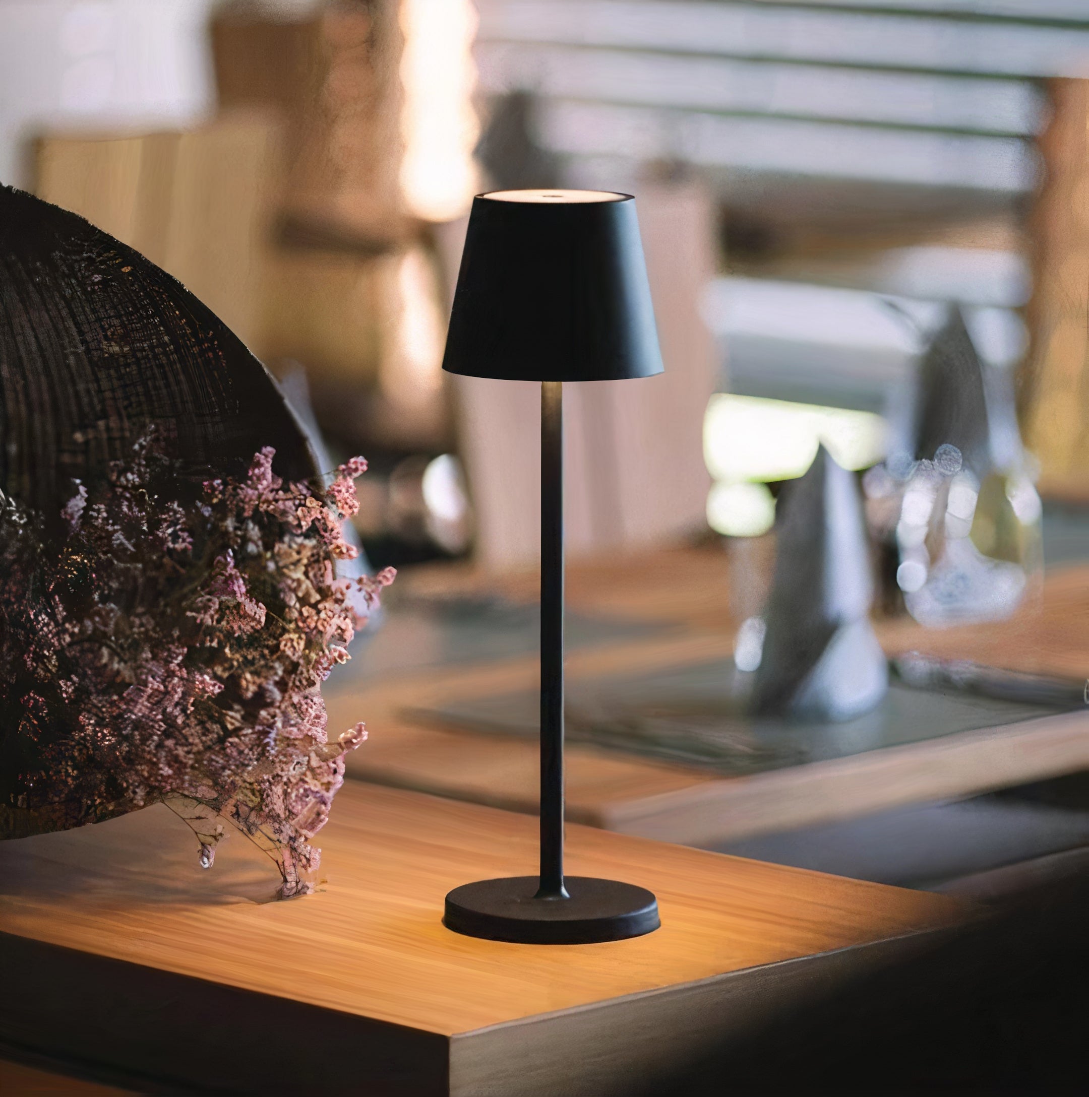Wireless LED Table Lamp