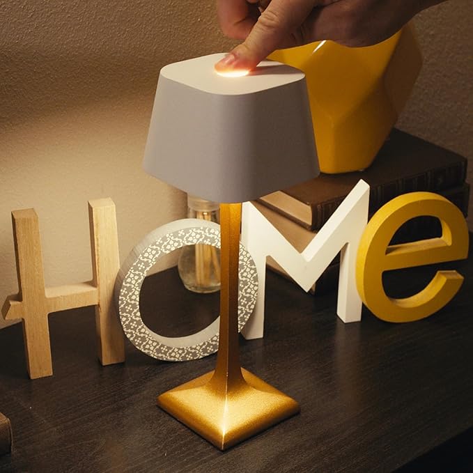 Modern Wireless Table Lamp