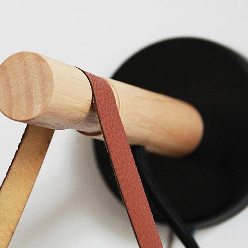 Scandinavian Elegance: Nordic Wall Lamp with Unique Light Accents