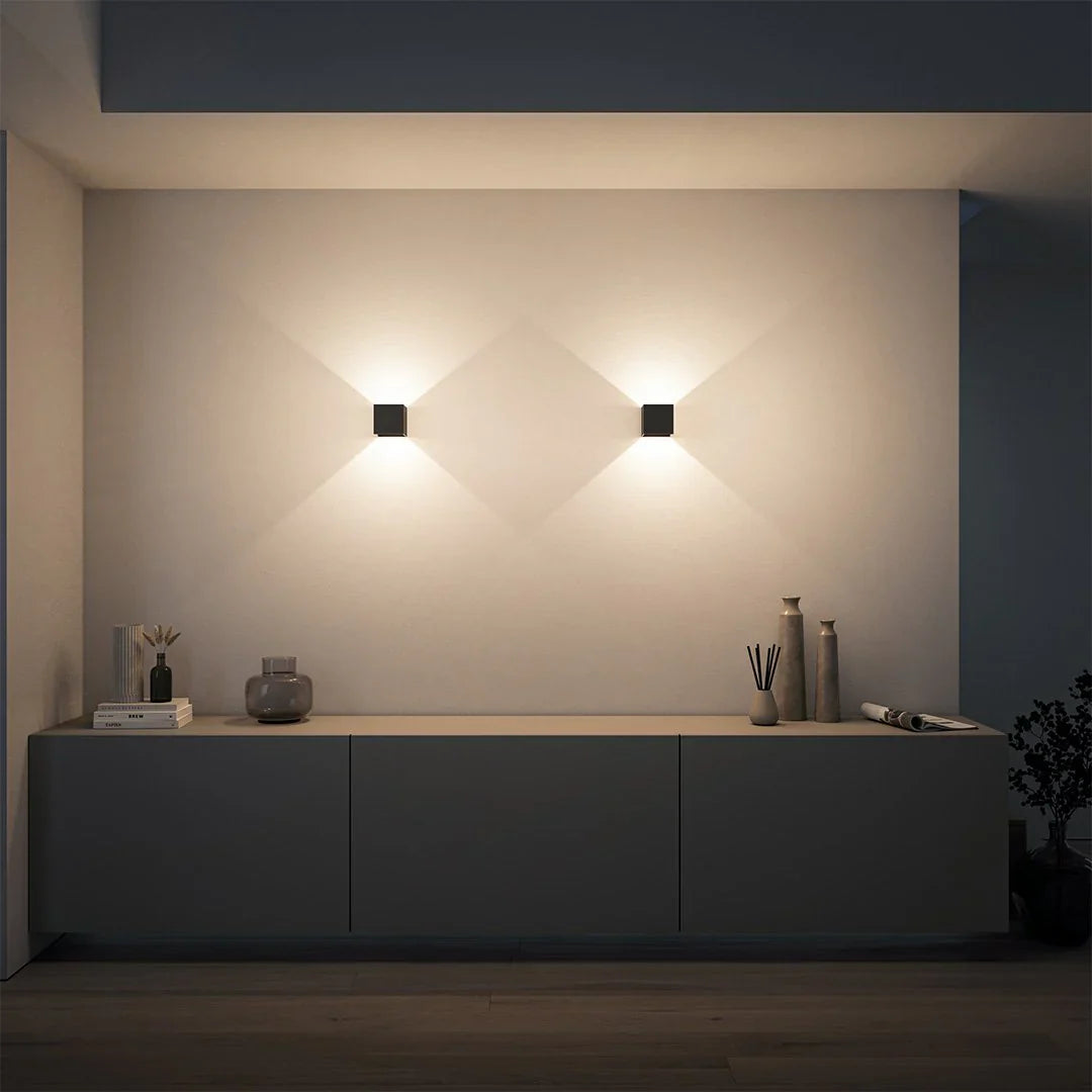 Wireless square wall lamp