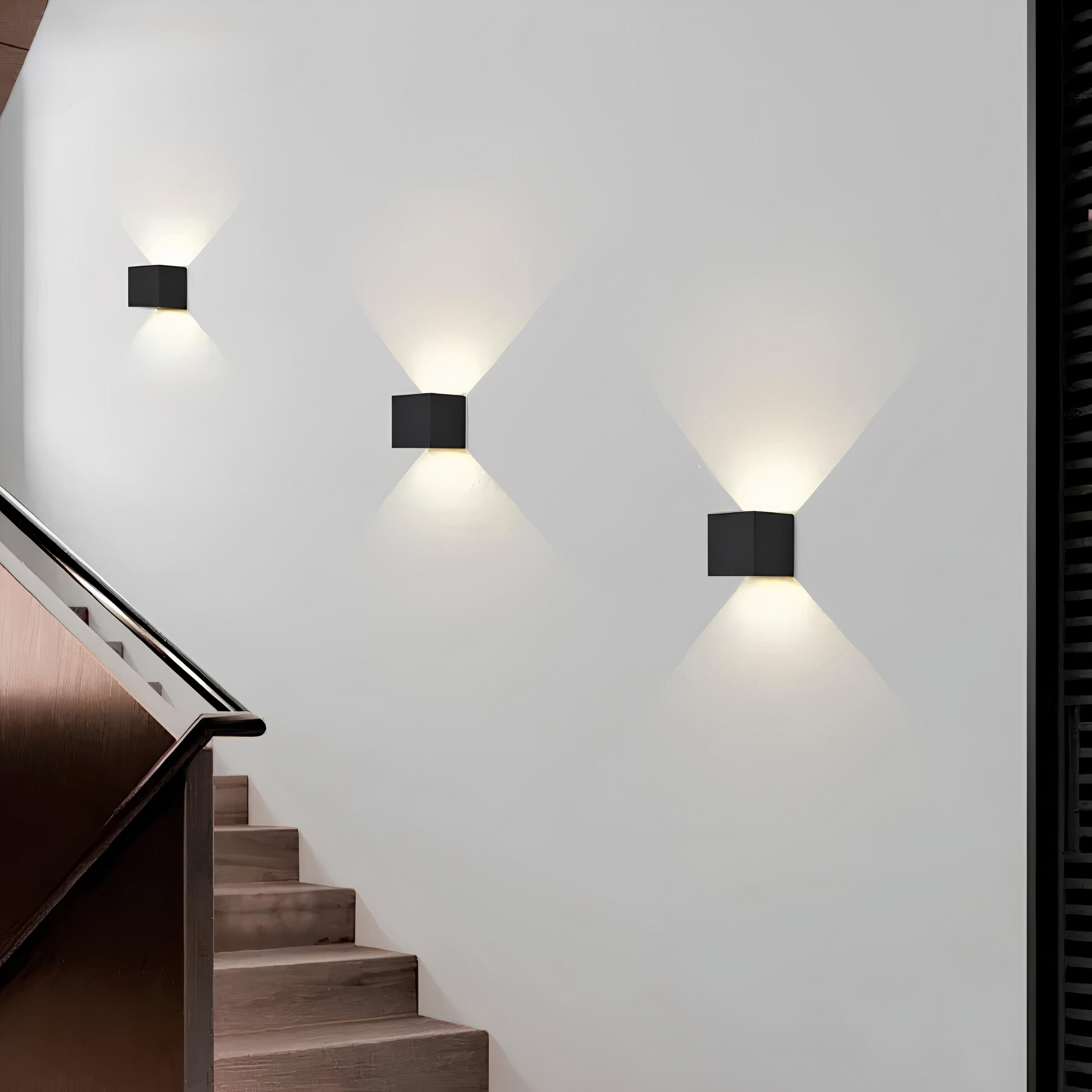 Wireless square wall lamp