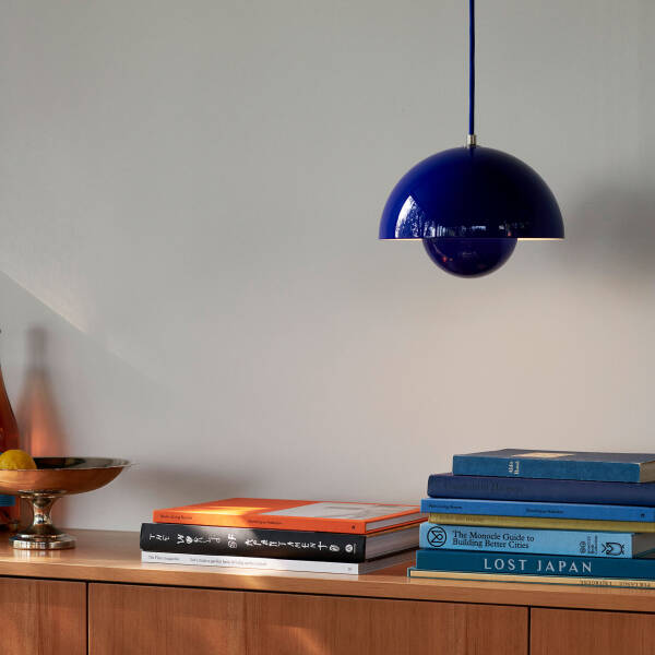 Half-round metal ceiling lamp