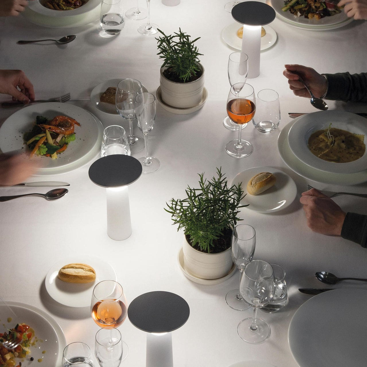 360° Rotatable Table Lamp