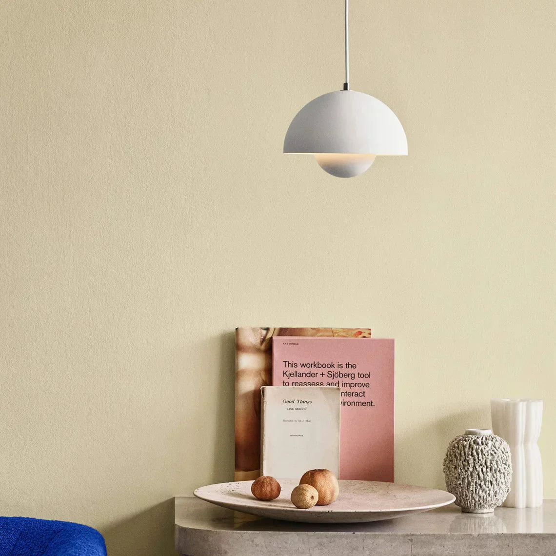Half-round metal ceiling lamp
