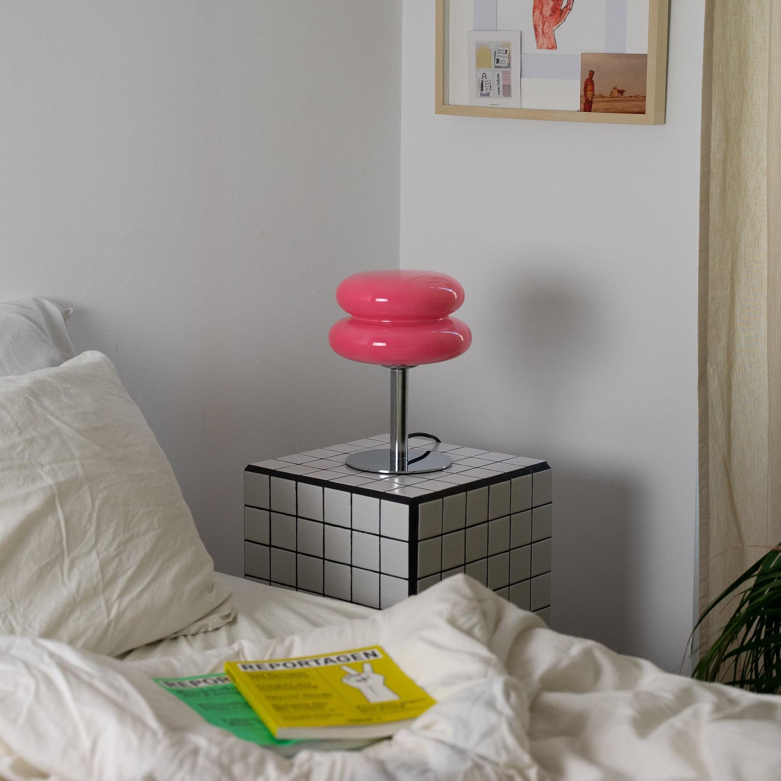 Lumière Éternelle Glass Table Lamp