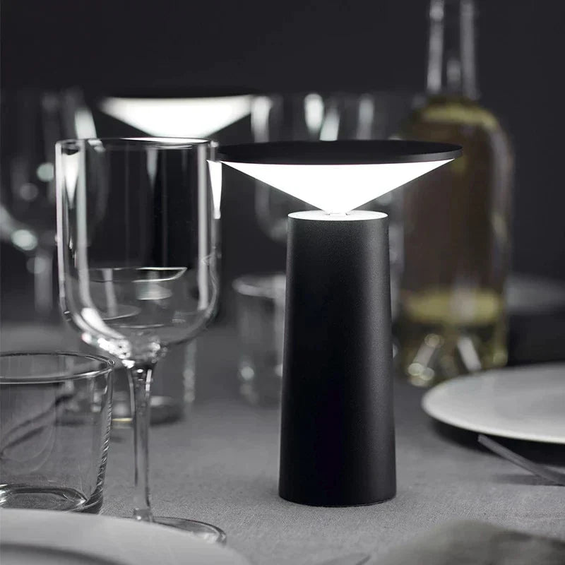 360° Rotatable Table Lamp