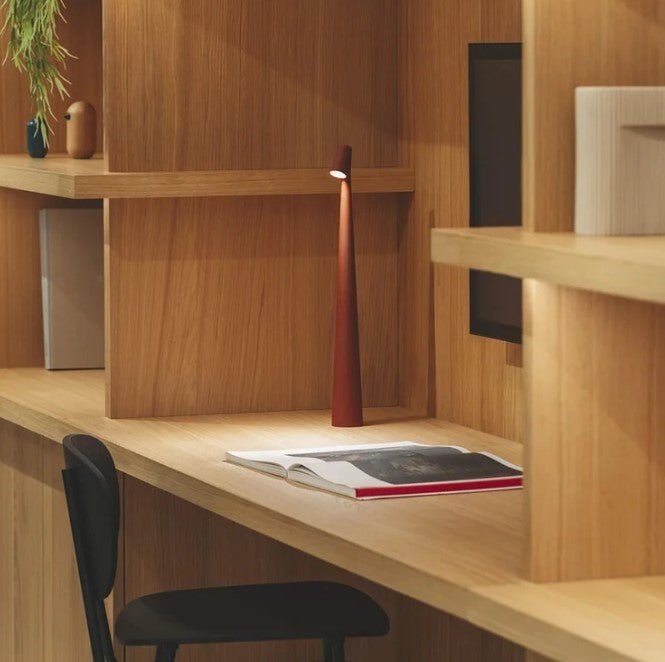 Minimalist Beam Lamp – Portable Ambient Light with Scandinavian Charm
